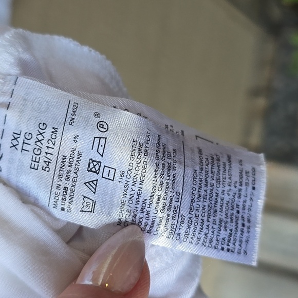 Banana Republic Classic White Supersoft Tee XXL - Picture 8 of 8